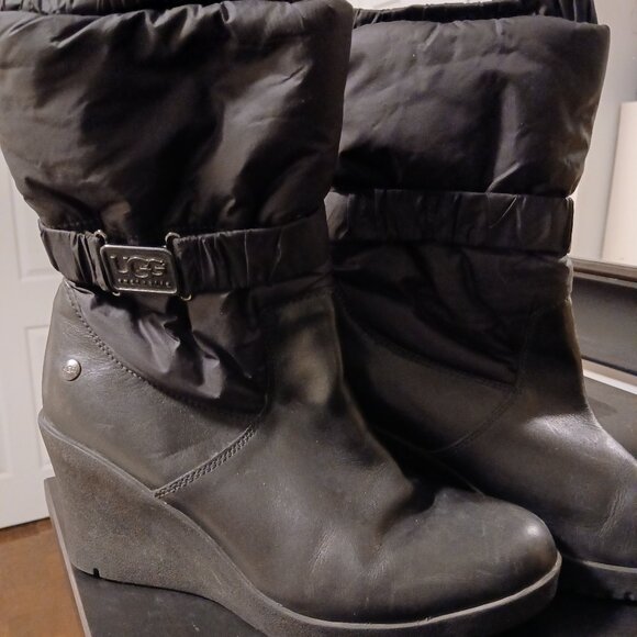 UGG Cassidy 1943 To Dye For Black Wedge Platform Boots - Picture 1 of 10